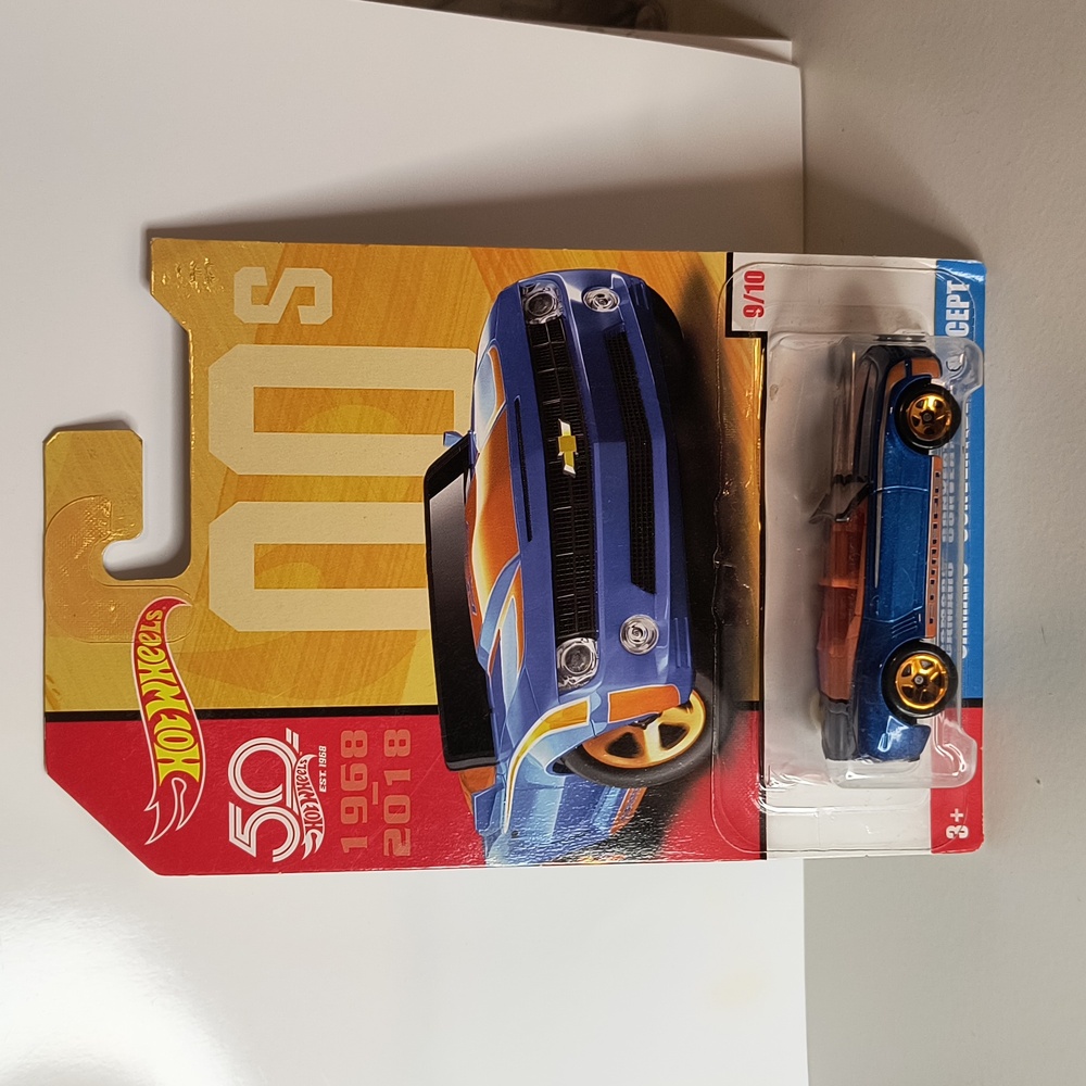 D8 Hot Wheels Camaro Convertible concept 00s with shipping protector